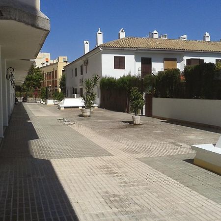 Apartamento Las Adelfas Jerez de la Frontera Esterno foto