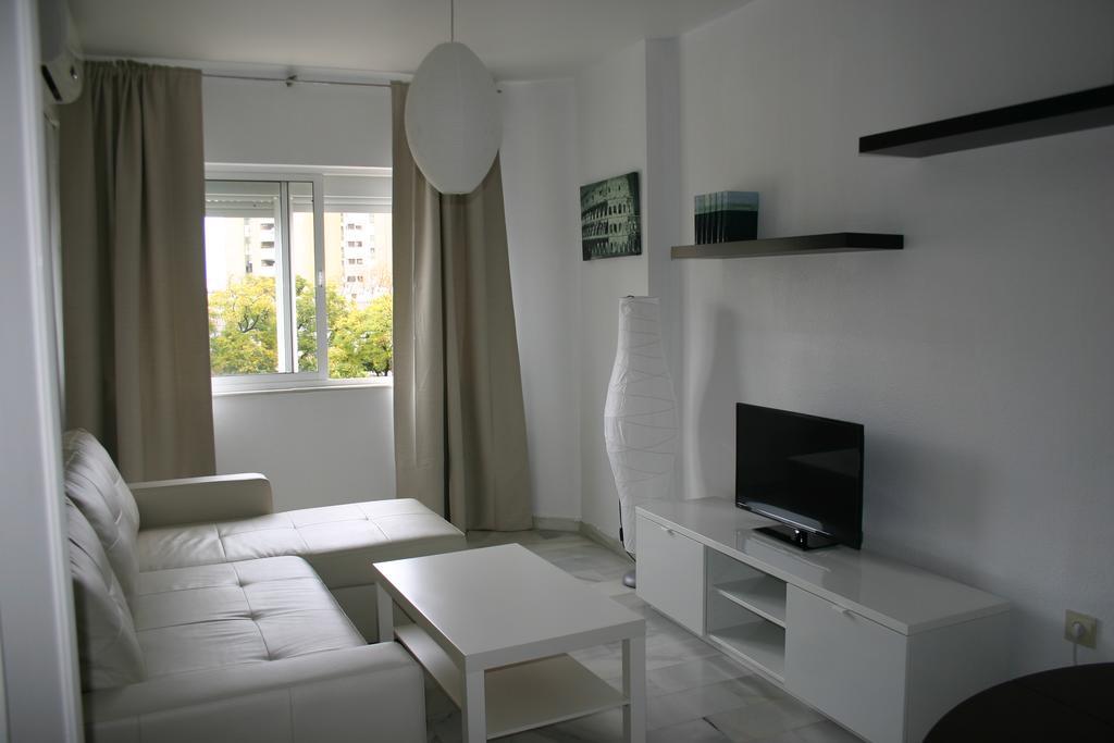 Apartamento Las Adelfas Jerez de la Frontera Esterno foto